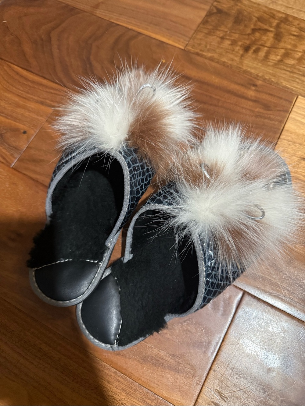 Real Fur Pom-Pom Slide Sandals Slippers - Picture 2 of 2